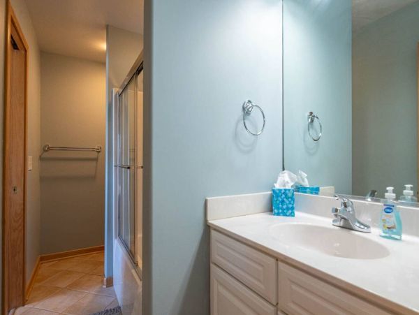 Luxurious Semi-Oceanfront 7-Bedroom Home in Corolla - Perfect Family Getaway