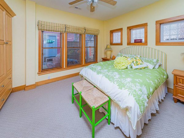 Six Bedroom Oceanfront Vacation Rental Home in The Outer Banks