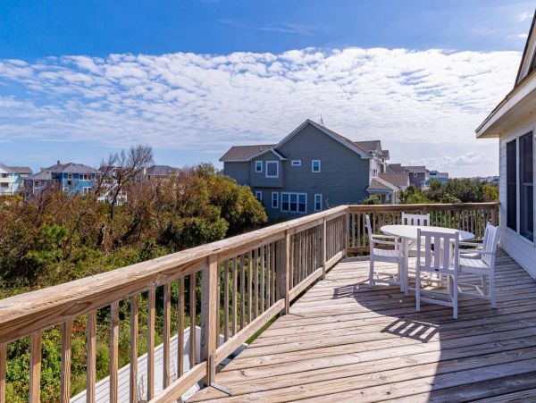 Charming Corolla 6 Bedroom Vacation Rental with Pool & Spa