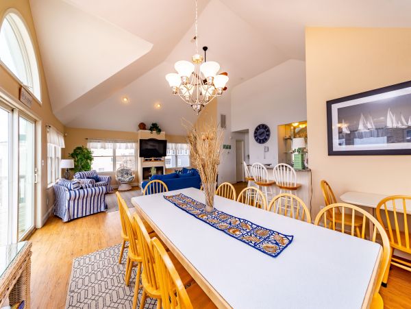 Coastal 7 Bedroom Vacation Rental in Nags Head