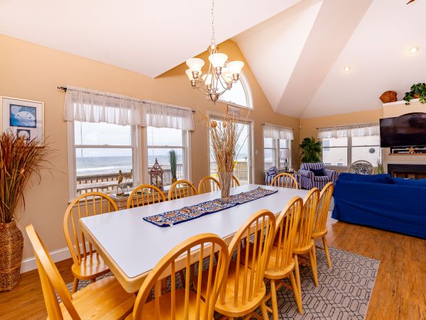Coastal 7 Bedroom Vacation Rental in Nags Head