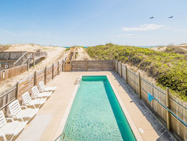 Coastal 7 Bedroom Vacation Rental in Nags Head