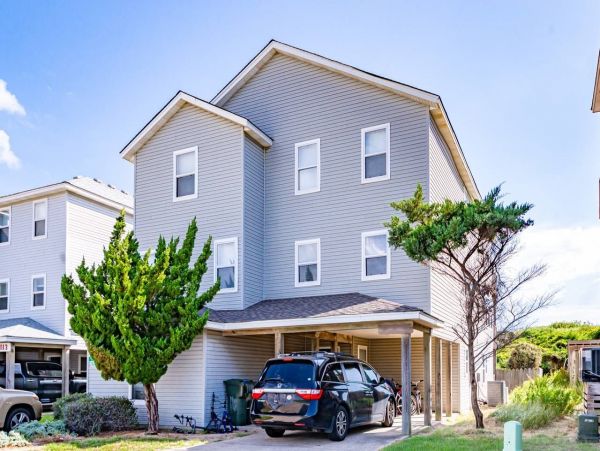 On Beach Nags Head Vacation Home Six Bedroom