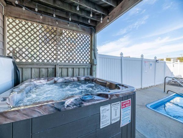 Nags Head Oceanfront Vacation Rental - Outer Banks Luxury Home with Pool & Hot Tub