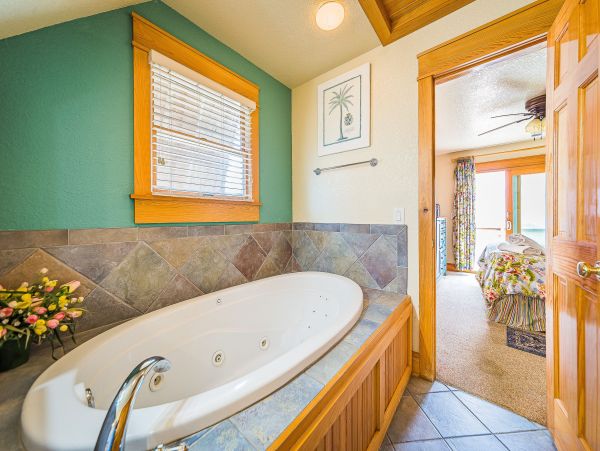Eight Bedroom Beautiful Beach House Nags Head