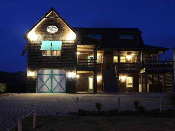 Eight Bedroom Beautiful Beach House Nags Head