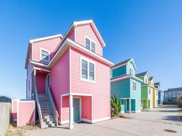 Spacious Nags Head Rental: Beach Access & Game Room