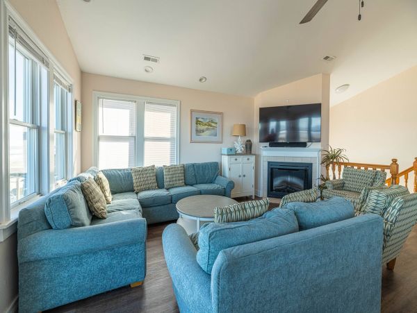 Spacious Nags Head Rental: Beach Access & Game Room