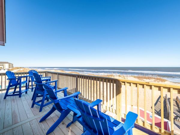Spacious Nags Head Rental: Beach Access & Game Room
