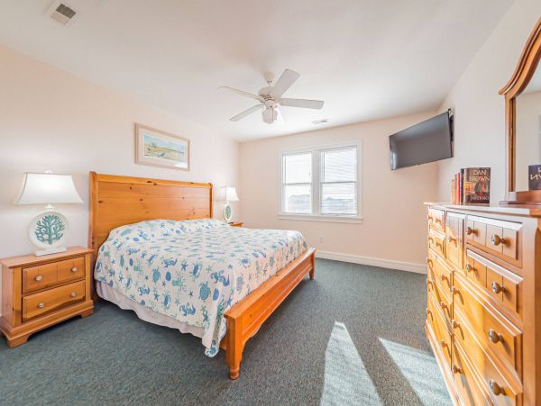 Spacious Nags Head Rental: Beach Access & Game Room