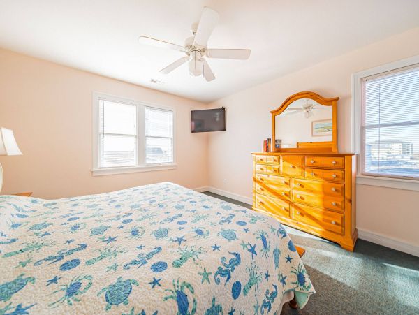 Spacious Nags Head Rental: Beach Access & Game Room