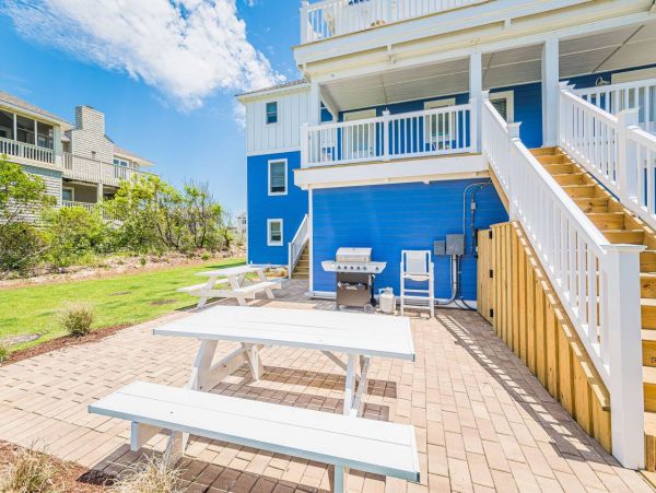 12-Bedroom Oasis in Corolla - Perfect for Gatherings & Celebrations