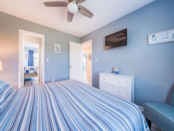 12-Bedroom Oasis in Corolla - Perfect for Gatherings & Celebrations