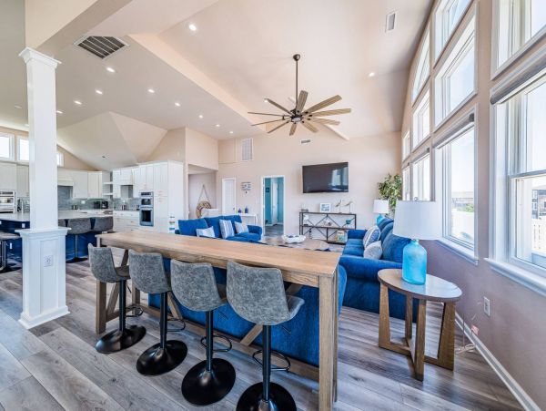12-Bedroom Oasis in Corolla - Perfect for Gatherings & Celebrations