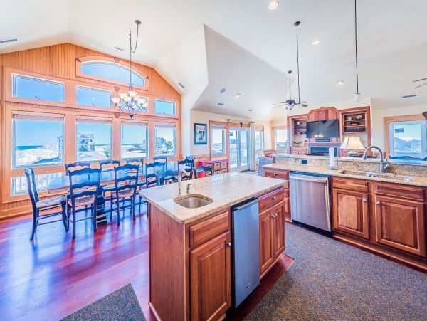 Semi-Oceanfront 6 Bedroom Vacation Rental in Carova Beach