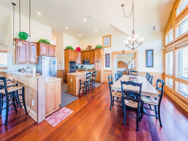 Semi-Oceanfront 6 Bedroom Vacation Rental in Carova Beach