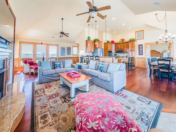 Semi-Oceanfront 6 Bedroom Vacation Rental in Carova Beach