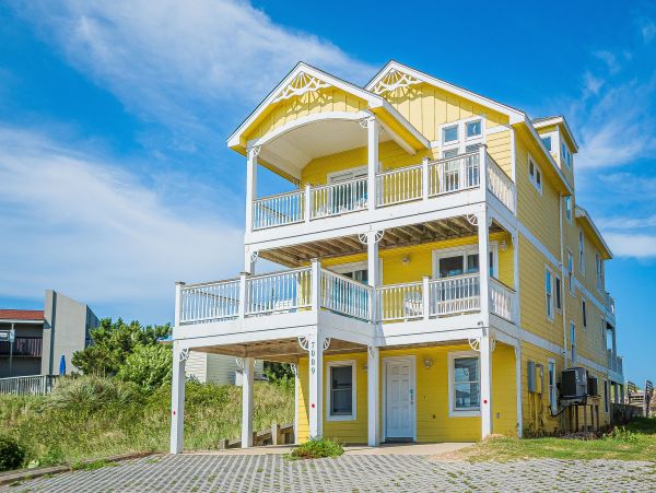 Outer Banks Oceanfront 8 Bedroom Vacation Home Private Pool & Spa