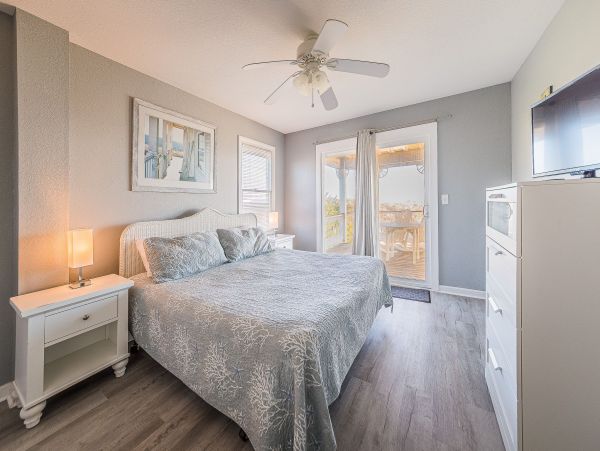 Outer Banks Oceanfront 8 Bedroom Vacation Home Private Pool & Spa