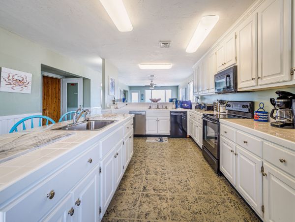 Oceanfront Nags Head Vacation Home Six Bedroom