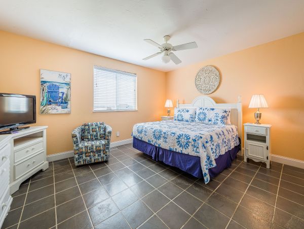 Oceanfront Nags Head Vacation Home Six Bedroom