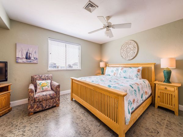 Oceanfront Nags Head Vacation Home Six Bedroom