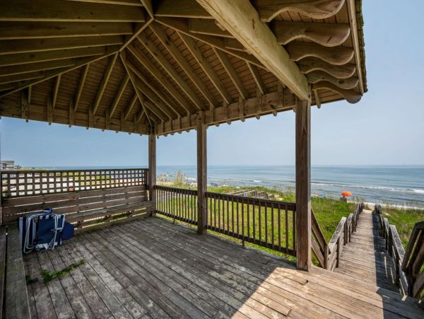 Outer Banks 12 Bedroom Oceanfront Vacation Rental Home
