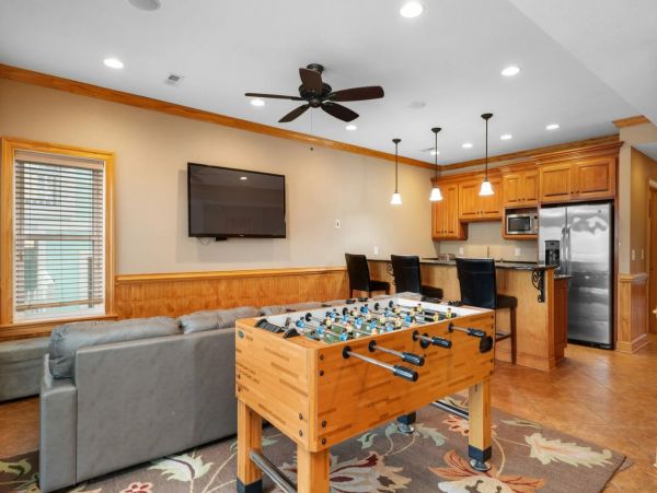 Outer Banks 12 Bedroom Oceanfront Vacation Rental Home