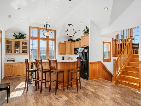 Wonderful Seven Vacation Home Steps from the Beach