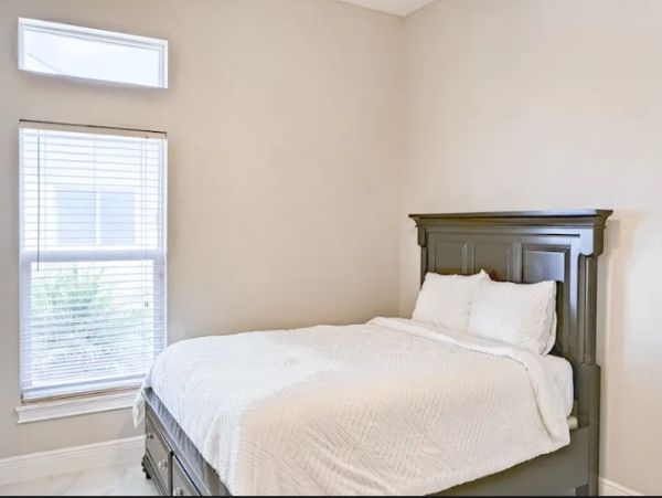 Cape Coral's  Wonderful Home with Four Bedrooms