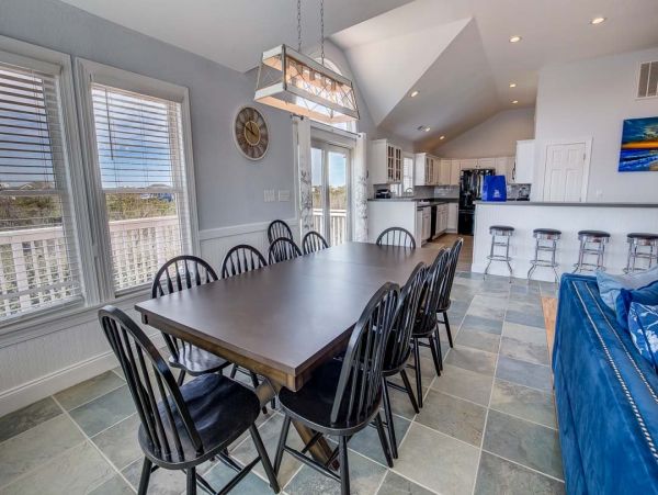 Beautiful Corolla Vacation Getaway with 9 Bedrooms