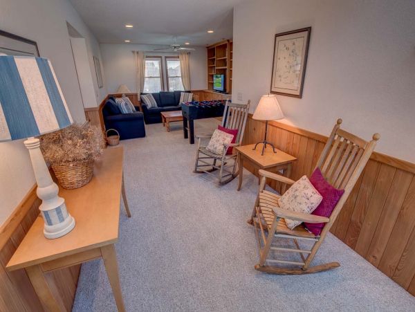 Corolla Vacation Home with 6 Bedroom, Private Pool & Hot Tub