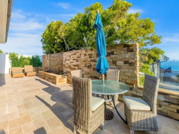 Modern 3 Bedroom Vacation Home in Malibu with Amazing Views