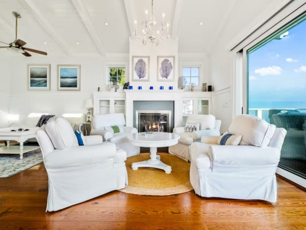 Modern 3 Bedroom Vacation Home in Malibu with Amazing Views