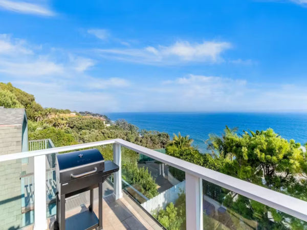 Modern 3 Bedroom Vacation Home in Malibu with Amazing Views