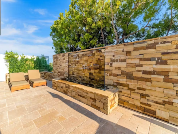 Modern 3 Bedroom Vacation Home in Malibu with Amazing Views