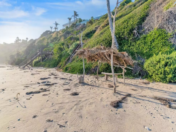 Modern 3 Bedroom Vacation Home in Malibu with Amazing Views