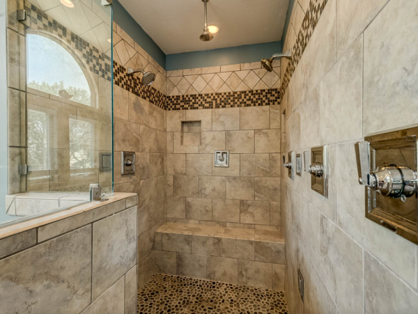 Corolla Luxury Waterfront Property 6 Bedrooms  Sleeps 17