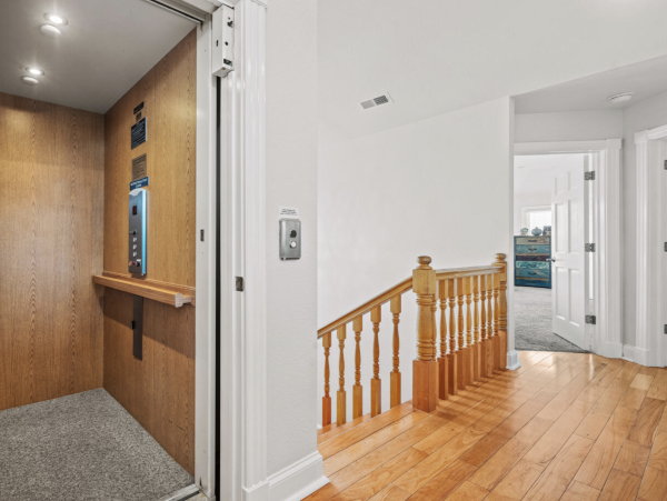 Discover Your Dream Vacation at a Luxurious 7-Bedroom Rental in Corolla