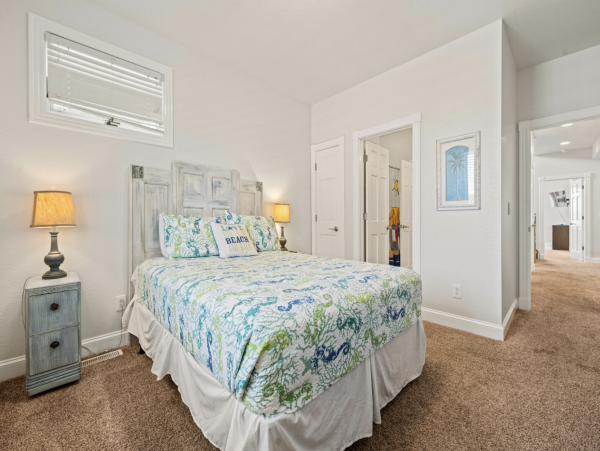 Discover Your Dream Vacation at a Luxurious 7-Bedroom Rental in Corolla