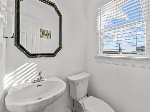Outer Banks Vacation Rental Kitty Hawk Pet-Friendly Beach House with Pool & Hot Tub