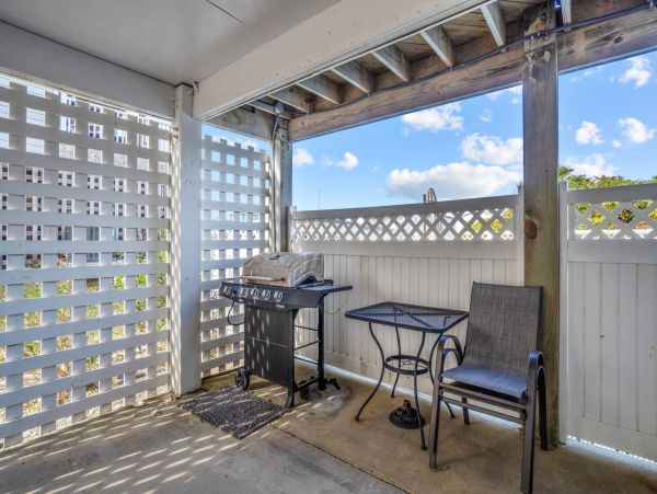 Outer Banks Vacation Rental Kitty Hawk Pet-Friendly Beach House with Pool & Hot Tub