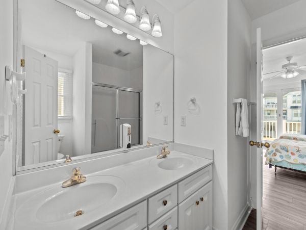 Outer Banks Vacation Rental Kitty Hawk Pet-Friendly Beach House with Pool & Hot Tub