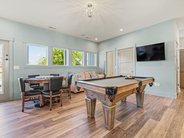 Corolla Shores Vacation Rental - OBX Luxury 9-Bedroom Home with Pool & Tiki Bar