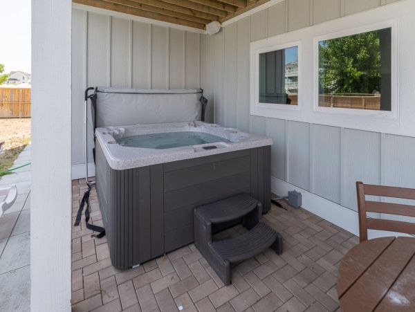 Corolla Shores Vacation Rental - OBX Luxury 9-Bedroom Home with Pool & Tiki Bar