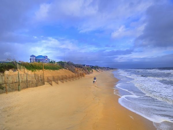 Corolla Shores Vacation Rental - OBX Luxury 9-Bedroom Home with Pool & Tiki Bar