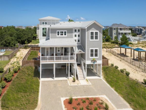Corolla Shores Vacation Rental - OBX Luxury 9-Bedroom Home with Pool & Tiki Bar