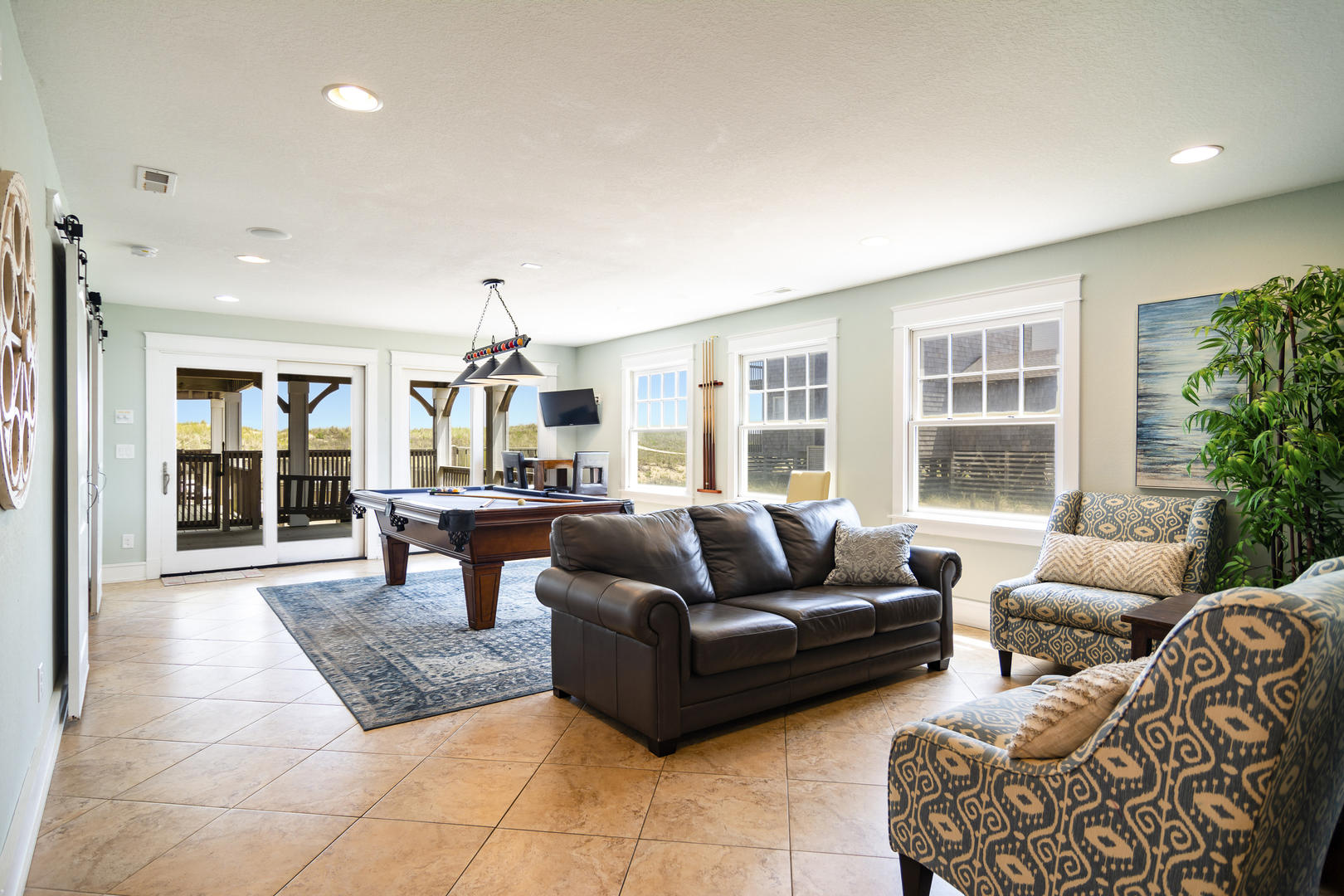 Ocean Front Kill Devil Hills Vacation Home Sleeps 32 Guests