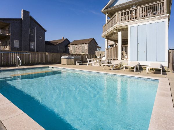 Ocean Front Kill Devil Hills Vacation Home Sleeps 32 Guests