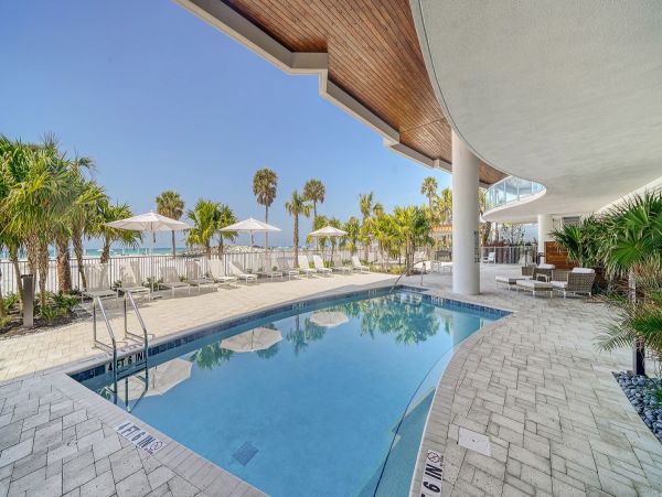 Tastefully Decorated 4 Bedroom Siesta Key Vacation Rental